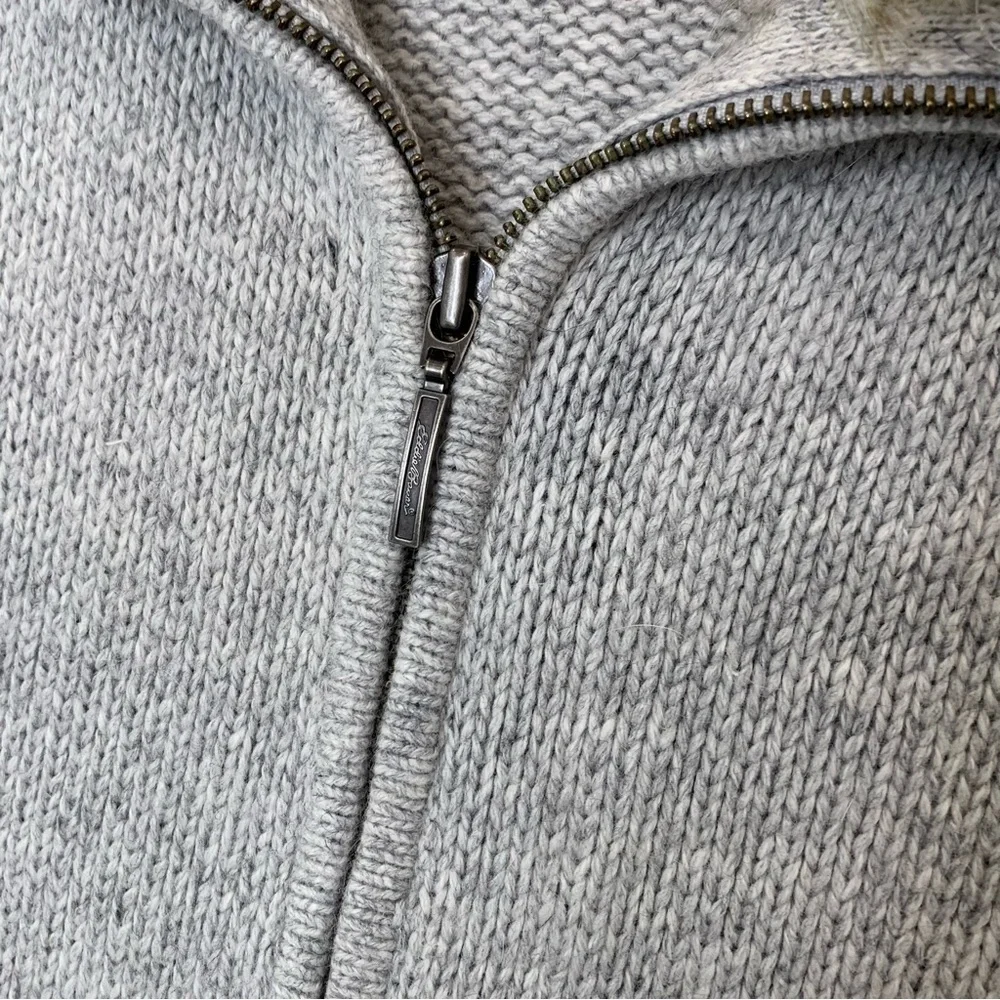 Eddie Bauer grey wool blend zippered vest sweater with faux fur collar. Size XXL